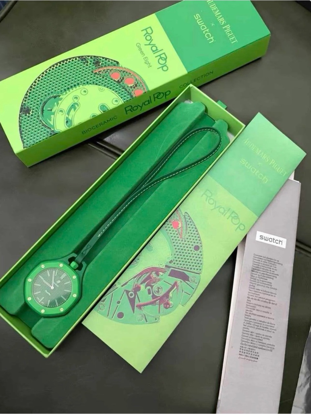 Swatch Royal Pop Green Bioceramic Pet Accessory